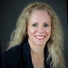 Elisa Burt's Instagram, Twitter & Facebook