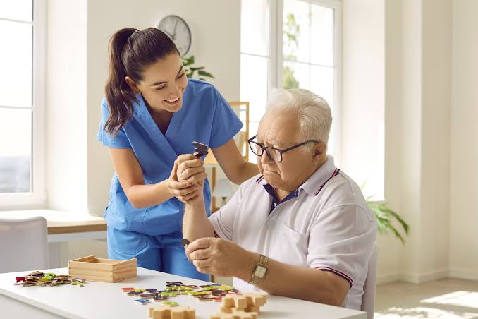 Home Care for Patients with Alzheimer's and Dementia - Effraim Home Care  Agency