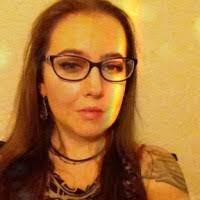 Kimberly Clough's Instagram, Twitter & Facebook