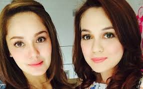 Maksud adik dan perkataannya dalam bahasa inggeris. Siapa Sangka Ini 2 Foto Ayah Dan Ibu Uqasha Dan Nelydia Senrose Yang Handsome Dan Cantik Menawan Berita Steady