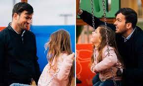 #paris #portugal #dudu #david carreira #tony carreira #apresentam portugal pai e filho cantores best melhores. David Carreira Mostra Se Com A Filha Da Novela E Atira Comeco A Achar Que Tenho Jeito Para Criancas