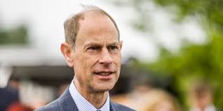 Princ Edward je britskému trůnu blíže než kdy dřív