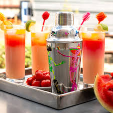 Shaker Happy Hour Shaker Happy Hour Shake