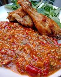 Resep sambal ayam geprek menjadi salah satu menu yang paling digemari masyarakat. Resep Ayam Goreng Sambal Terasi Resep Ayam Resep Masakan Pedas Resep Masakan Sehat