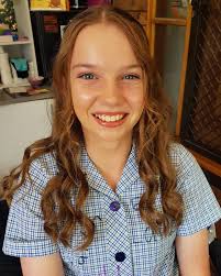 Last day of Primary School Congratulations Jess HAVE FUN AT YOUR YR 6  LEAVERS PARTY. . HAIR//MAKEUP @trinityking_hmup . #hobartmakeupartist  #hobartmakeupartist #hobarthairdresser #trinityking #yr6leavers