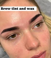 Kind stranger surprises boy with train items