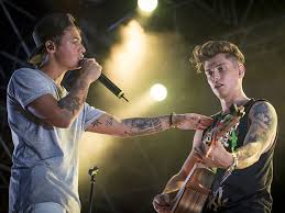 Benji & fede è un gruppo musicale italiano formato a modena per iniziativa di benjamin mascolo e federico rossi. Benji E Fede Un Concerto Da 10 E Lode Fondazione Villa Bertelli Forte Dei Marmi