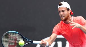 João pedro coelho marinho de sousa (born 30 march 1989), known as joão sousa, is a portuguese professional tennis player, who is ranked 77th in the world by the association of tennis professionals (atp), as of 28 september 2020. Tenis Joao Sousa Desce Ao 110Âº Lugar Do Ranking Atp
