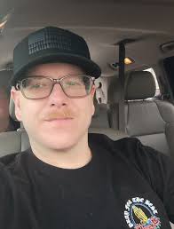 😂😅😂🤣😂 I I gotta..I messed up shaving Saturday so I gotta know, what do  I look like I listen too??