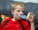 Child_with_inhaler.jpg