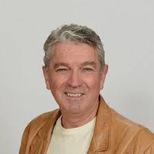 Darryl Mitchell's Instagram, Twitter & Facebook