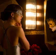 Wir freuen uns schon auf den film seit bekannt gegeben wurde, dass die dreharbeiten zum film beginnen. Fifty Shades Die Zweite Nummer Filmstart Trailer Kritik Welt