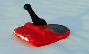 Schlitten und rodel direkt vom hersteller aus tirol. Plastik Schlitten Es Geht Bergab Mit Diesem Land Technik Faz