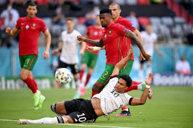 Fußball ist die in deutschland mit abstand beliebteste sportart. Fussball Em Spielfreudiges Deutschland Bezwingt Portugal Pfalz Express