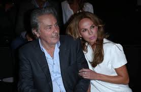I Volti Delle Donne Di Alain Delon Dal 1958 Ad Oggi La Storia Di Un Casanova E quando si è 'faccia d'angelo' ma non si possono nascondere le rughe non è facile.