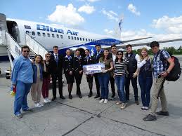 Blue air este al doilea operator de transport aerian din românia, cu o cotă de piață de aproximativ 21%. Blue Air Face Disponibile Ofertele De Grup Pentru Oricine Plus Un Bilet Gratis Pentru Grup De 10