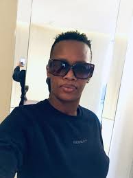 I'm single and ready to mingle ❤️if anyone is interested in dating  ❤️🏳️‍🌈I'm loyal and honest,plus I'm willing to love someone  wholeheartedly and take care of them ❤️ . so if ur