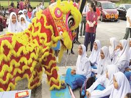 Click to view in fullscreen. Pertama Kali Lihat Tarian Singa Warga Smk Bandar Sri Damansara 2 Teruja Kuala Lumpur Gps Bestari