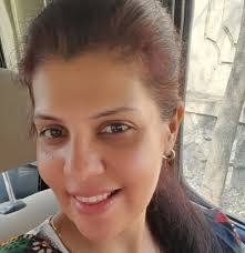 Esmeralda Davis's Instagram, Twitter & Facebook