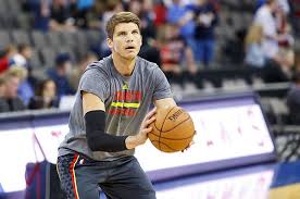 Kyle elliot korver popular as kyle korver is an american professional basketball player plays for talking about his nationality, he is an american and is of white ethnicity. Who Is Kyle Korver 5 Things About The Cleveland Cavaliers New Shooting Guard Hollywood Life