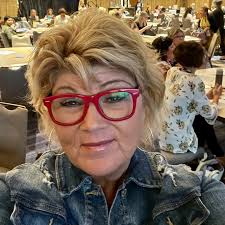 Amy Gale Email & Phone Number