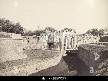 Mortar damage to Kashmiri Gate, Delhi, 1858 Stock Photo - Alamy