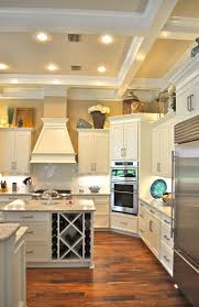 Beautiful Remodeled Kitchen In Old Marsh Landing Fresh Airy Warm And Inviting Heritage Acacia Golden Teak H Flooring Beautiful Flooring Kitchen Design