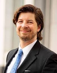 Sarah Oglesbee's Instagram, Twitter & Facebook