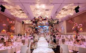 St regis kl's grand ballroom has more crystals than any other ballrooms in the world, thanks to capacity: Weddings At The St Regis Kuala Lumpur Where Modern Day Luxury Meets Old World Elegance The Wedding Vow