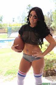 Ava Alvares ready for some ball Porno Fotos - EPORNER