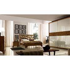 Modo10 | living e zona pranzo sono un concentrato di charme e candide atmosfere da vivere. Letto Portofino Modo10