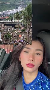 Cebu Flood Husband Trying to Revive Wife