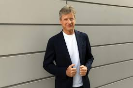 Benbzzaz.com i had observed Carlas ad previously when I