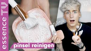 Die meisten sind überzeugt von hochwertigen produkten. Make Up Pinsel Reinigen So Werden Ihre Pinsel Wieder Richtig Sauber
