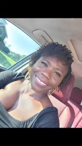 You're never fully dressed without a smile #ichoosehappy