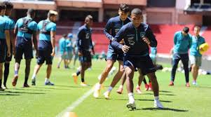 En el caso de la universidad yachay y el instituto de altos estudios nacionales, la remuneración anual máxima es de $50.088,00. Estos Son Los Canales Y Medios Por Donde Se Vera El Ecuador Vs Uruguay Bendito Futbol
