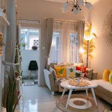 Selain itu, tidak ada aturan desain interior yang mengatakan bahwa setiap ruang tamu harus memiliki sofa sebagai bagian dari furniturnya. 5 Ide Dekorasi Ruang Tamu Minimalis Yang Hangat Mudah Ditiru