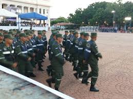 El general retirado y exministro de chávez, hebert garcía plaza, a través de su cuenta en la red social twitter, se pronunció sobre la ausencia de nicolás maduro en el desfile militar del 24 de junio por la batalla de carabobo. Vos Tv Fotos Desfile Militar Del Ejercito De Facebook