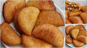 Jika kamu sedang mencari cemilan dan kue untuk menemani saat menonton film atau mengurangi rasa bosan saat bekerja, idmarco.com memiliki banyak pilhan makanan ringan. Cemilan 2 Bahan Super Praktis Dan Mudah Bikinnya