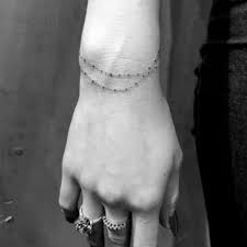Tatouage Homme Discret