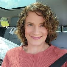 Sonia Stratton's Instagram, Twitter & Facebook