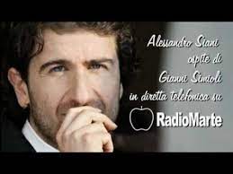 A napoli non piove mai ha una bella energia narrativa, una gioiosa esuberanza visiva e una pulizia formale che è pulizia di intenti. Alessandro Siani Ospite Di Gianni Simioli A Radio Marte Youtube
