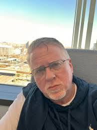 Blake Clifford's Instagram, Twitter & Facebook