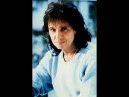 04:50 um pouquinho de uma grande história de amor do nosso rei roberto carlos com a atriz myrian rios. Roberto Carlos A Volta Cd 2005 Youtube