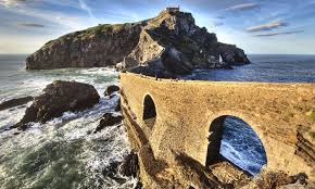 Game of thrones features a variety of exotic and exciting locations, and dragonstone is one of the more significant settings viewers see. Explore Game Of Thrones Filming Locations