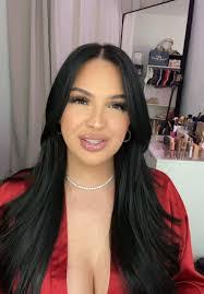 Adilene Arias's Instagram, Twitter & Facebook