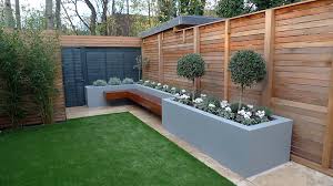 Let's look at some other horizontal fence designs… here is a very modern automatic fence gate using gray horizontal composite planks to create a unique commercial fence. Luxury Contemporary Living Room Collection Lafiorentina Contemporary