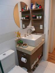 Apartamento Decorado Da Leitora Janaina Cassis Moderno E Aconchegante Decoracao Banheiro Pequeno Banheiros Planejados Decoracao Do Banheiro