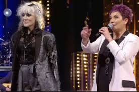 Donatella rettore è la famosa cantante di splendido splendente. Donatella Rettore Parla Del Tumore Che L Ha Colpita Il Corona Io Ho Fatto Pure La Sars Media E Tv