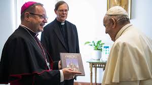 Daher sind am anfang die dinge zu klären, die. Kolner Weihbischof Schwaderlapp Steigt Aus Synodalforum Aus Kirche Leben